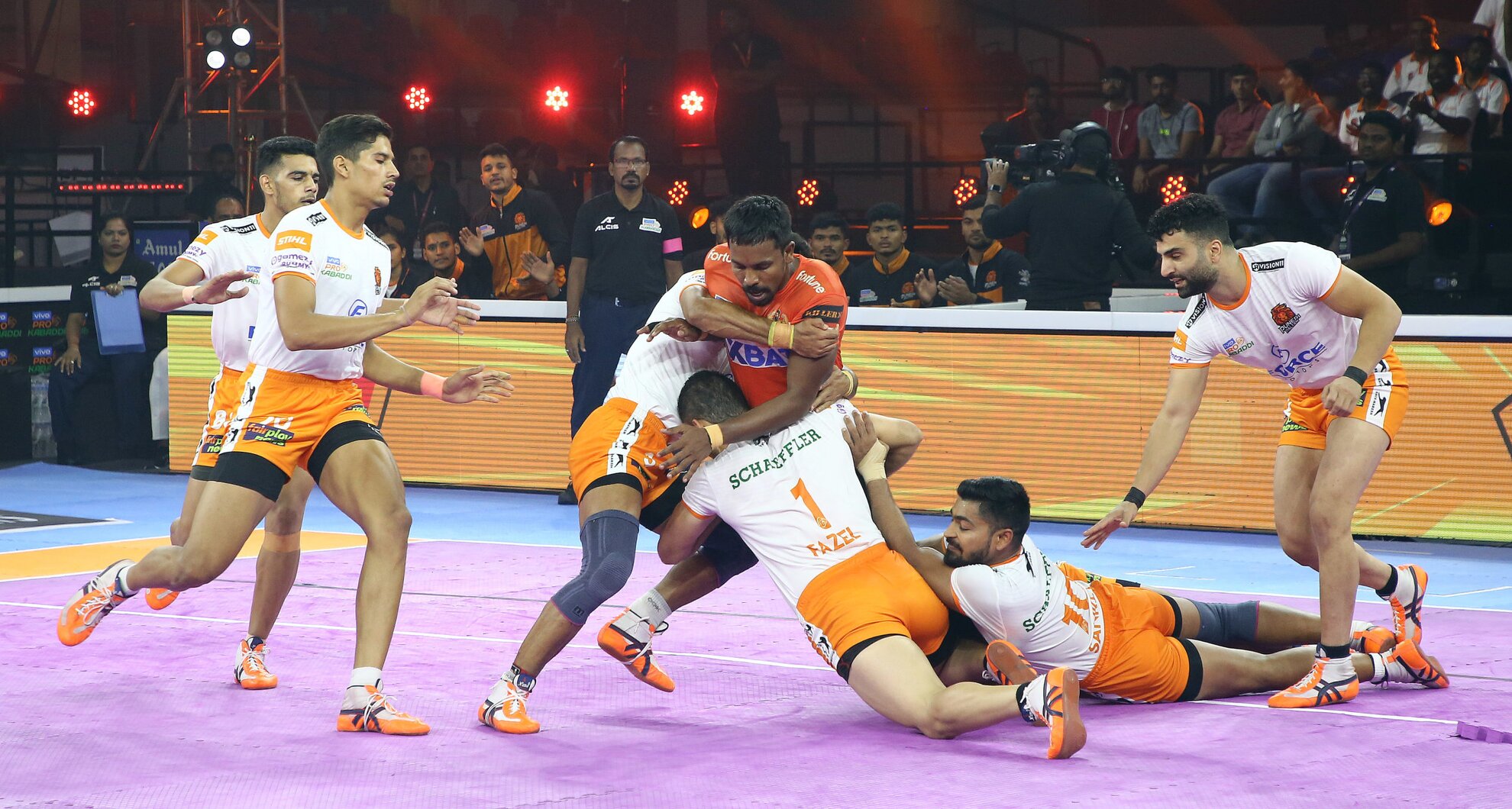 Pkl Gujarat Giants To Face The Big Challenge Puneri Paltan