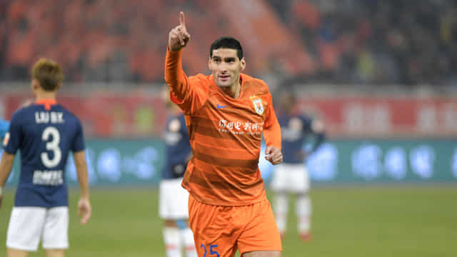 Marouane Fellaini: Jose is special for me but I am good where I am now