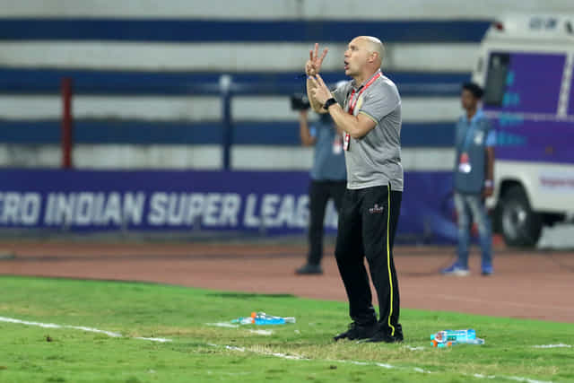 Javier Gurri Lopez: The best person in the team to be captain is Adil Khan