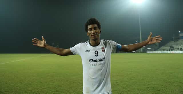 Mohammedan SC sign talisman Willis Plaza for 2nd Division League