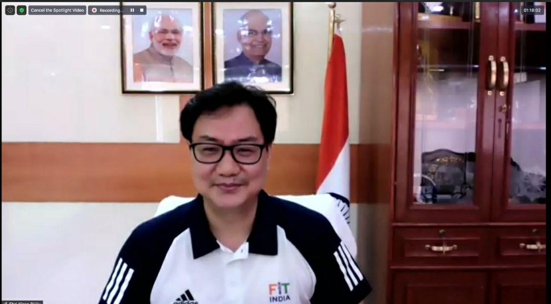 Kiren Rijiju Bhaichung Bhutia Football Schools enJogo