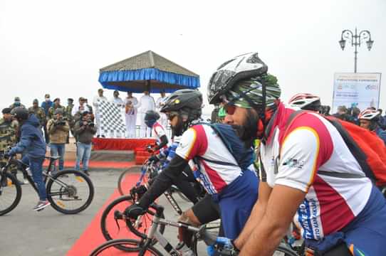 Kashmir to Kanyakumari: Indian para cyclists began expedition to raise awareness