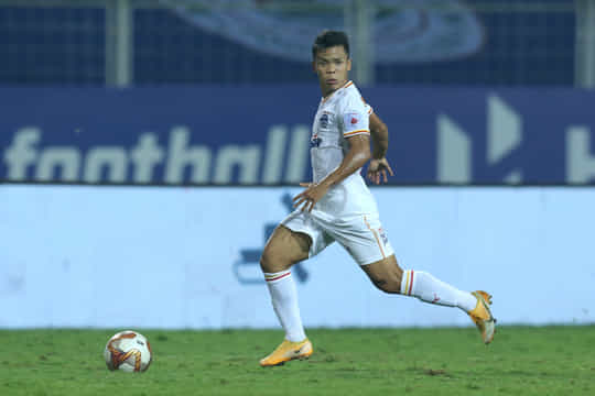Suresh Wangjam pens contract extension with Bengaluru FC