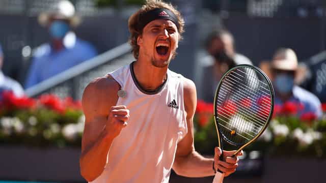Zverev, Tsitsipas reach French Open third round, Sharan crashes out