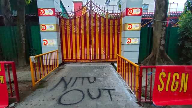 Former East Bengal boss Philippe De Ridder extends support to protesting fans