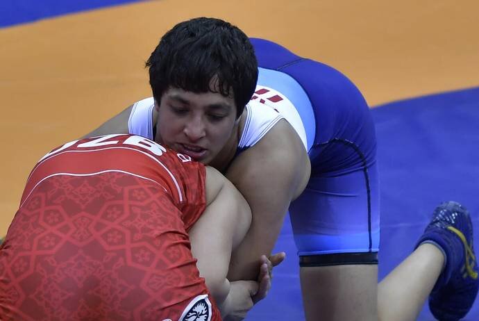 Anshu Malik wrestling