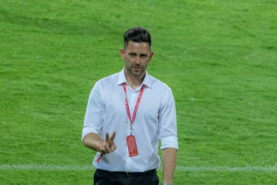 Des Buckingham wants Mumbai to keep playing expansive football