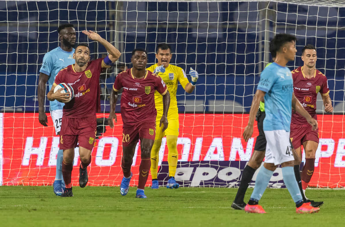Hyderabad FC hand defending champions Mumbai City season's first loss