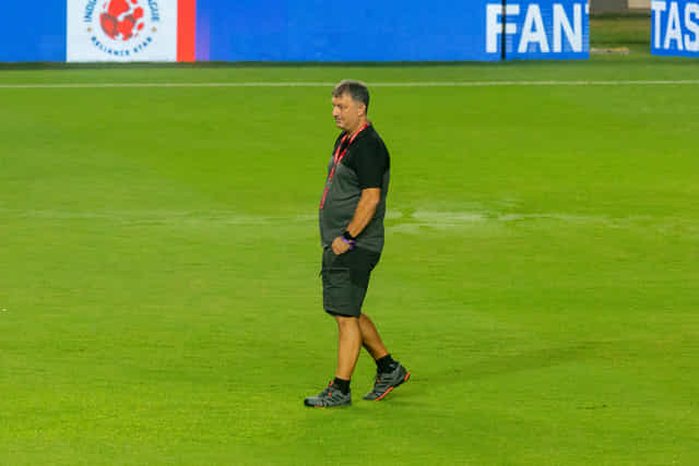 We tend to give up after conceding the first goal, concedes Manuel Diaz