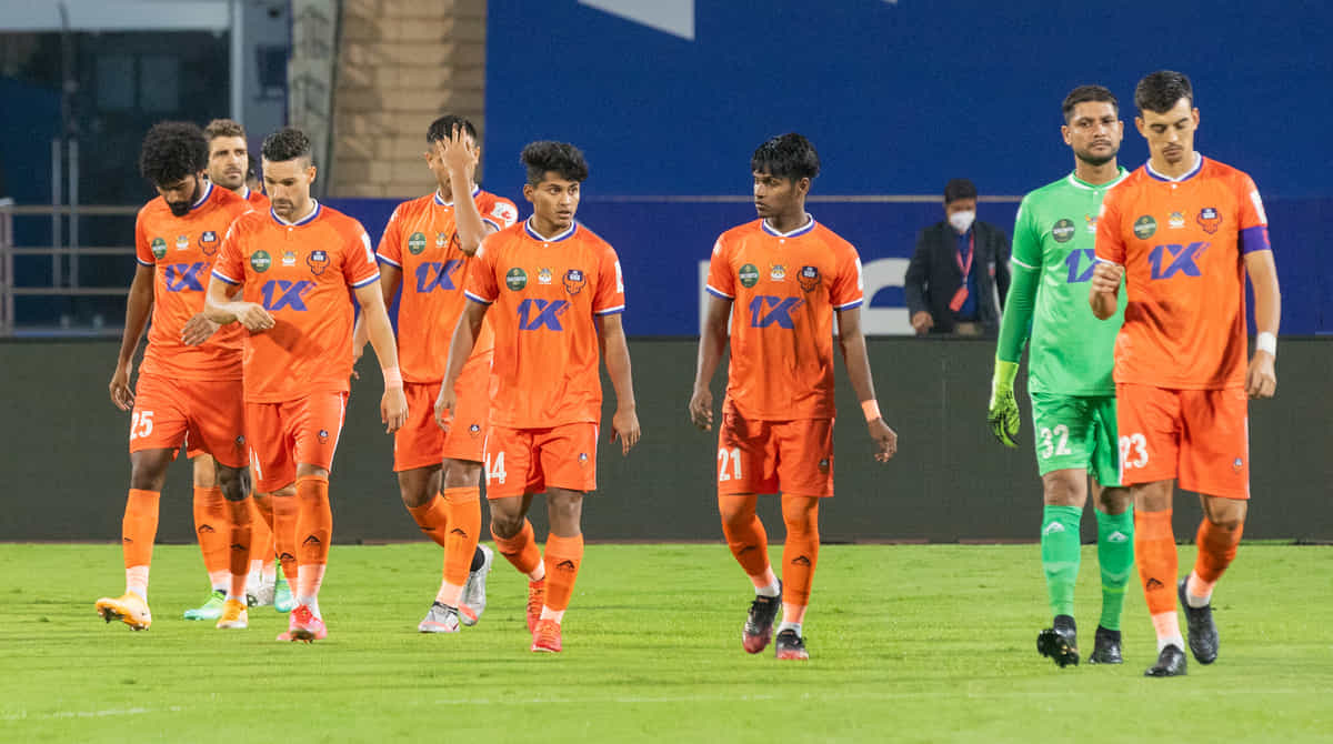 With 35+ COVID cases and counting, should ISL 2021-22 take a break?