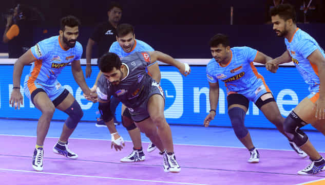 PKL: Delhi aim comeback, Bengal take on Mumbai in Triple Panga night