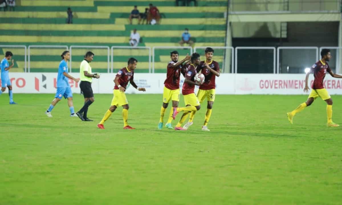 Karnataka advance to Santosh Trophy semis, Services finish with win