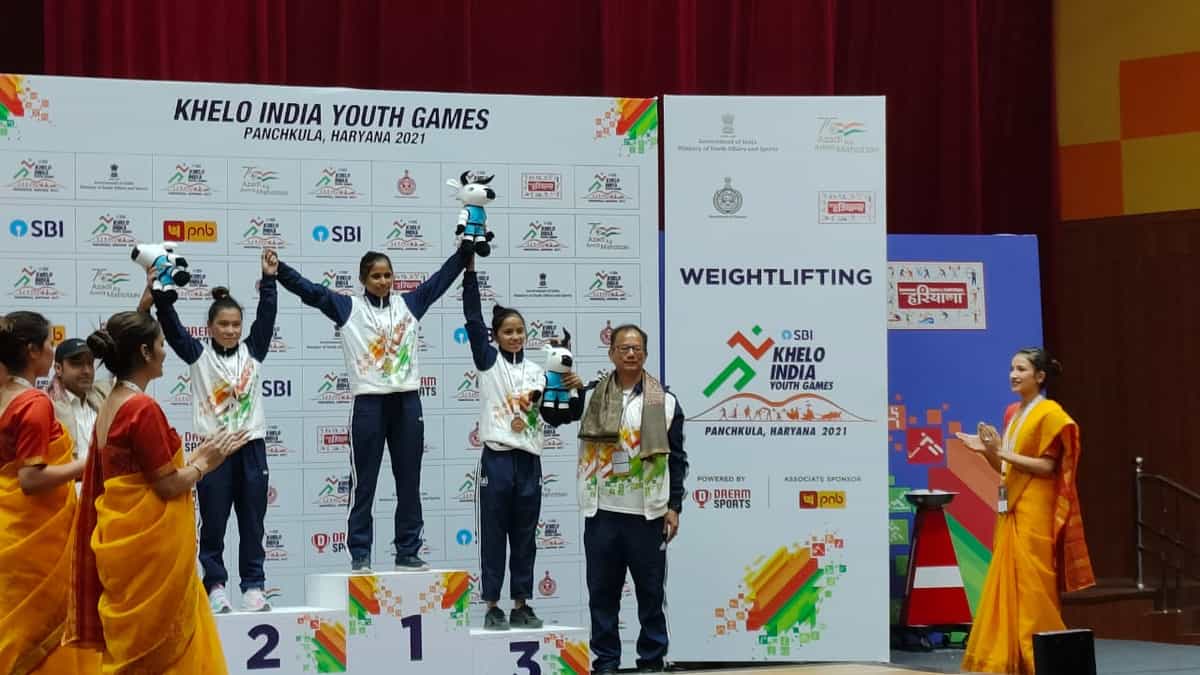 Daughter of a tea vendor, Kajol Sargar strike Gold at Khelo India  Games