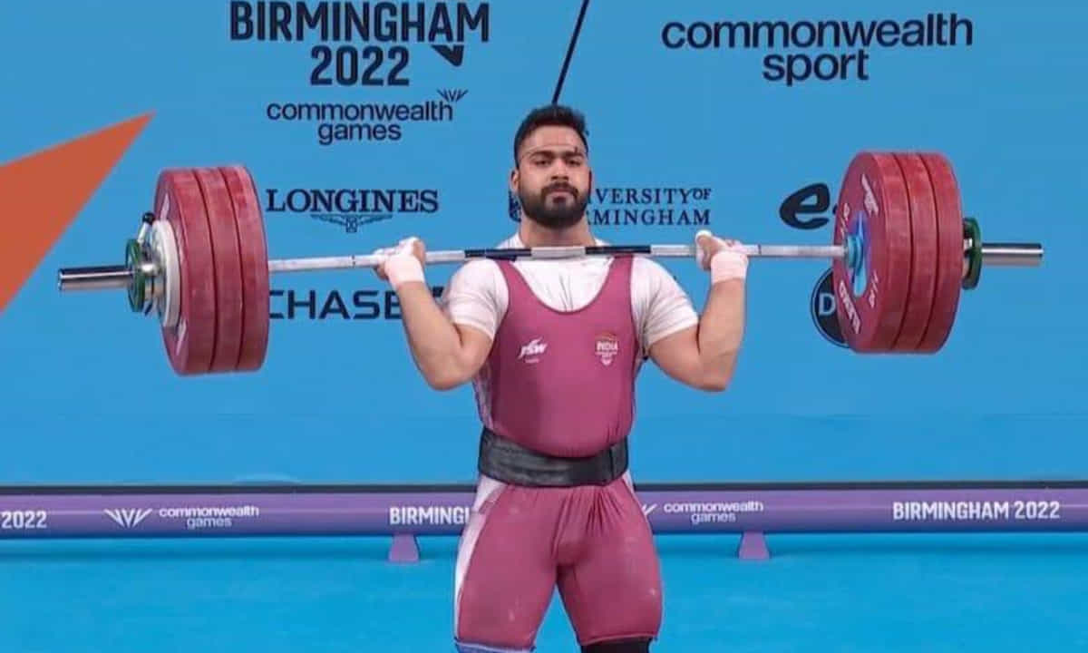 Weightlifter Vikas Thakur bags silver in men's 96kg at CWG