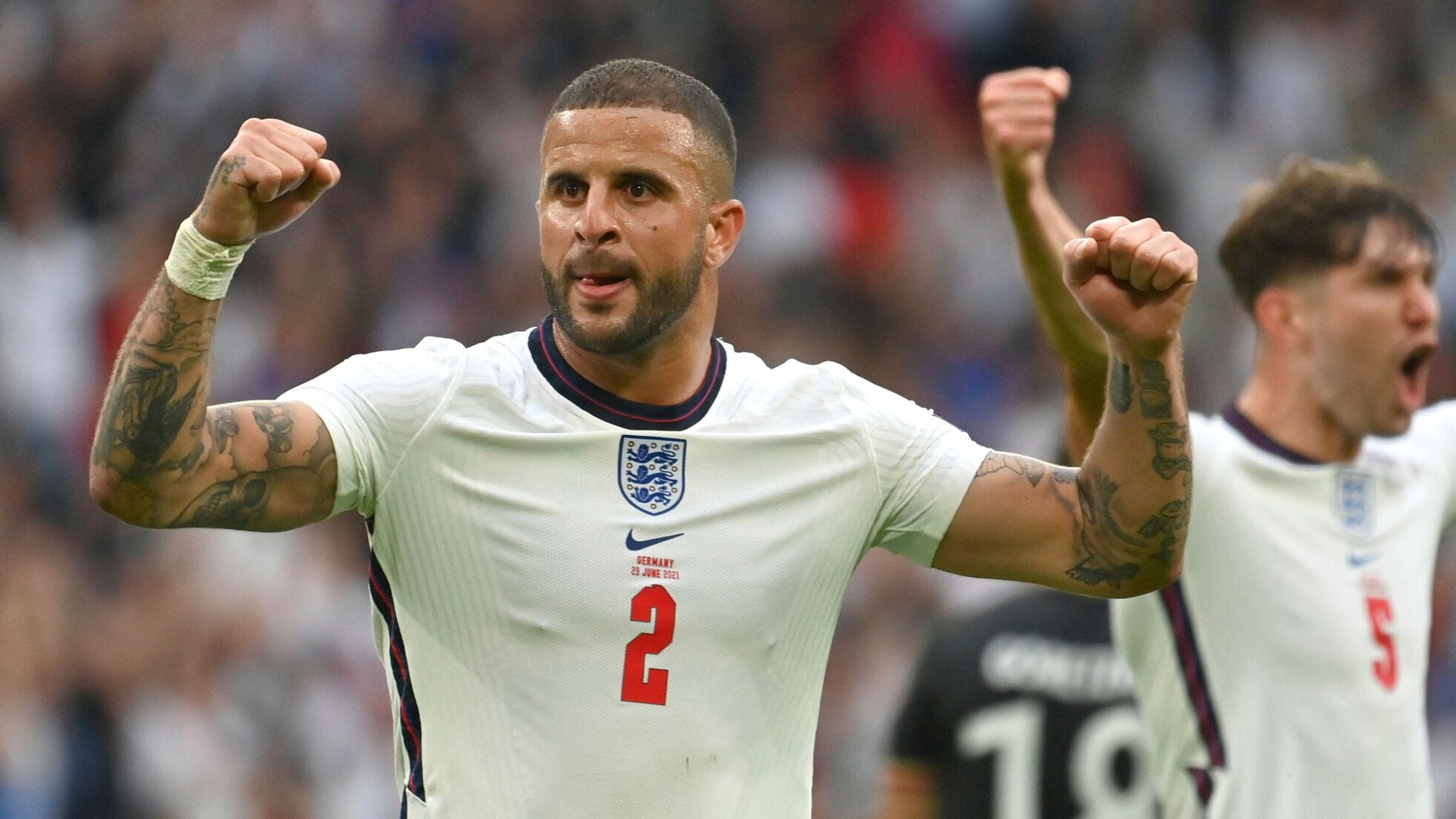 Bayern Munich players furious with Kyle Walker’s contract offer