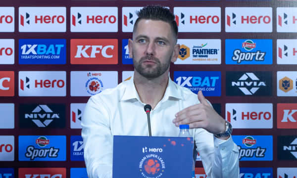 Des Buckingham rues missed chances in draw against 10-man ATK Mohun Bagan