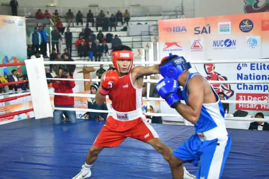 National Boxing Championships: Shiva Thapa beats Manish Kaushik, advances to final