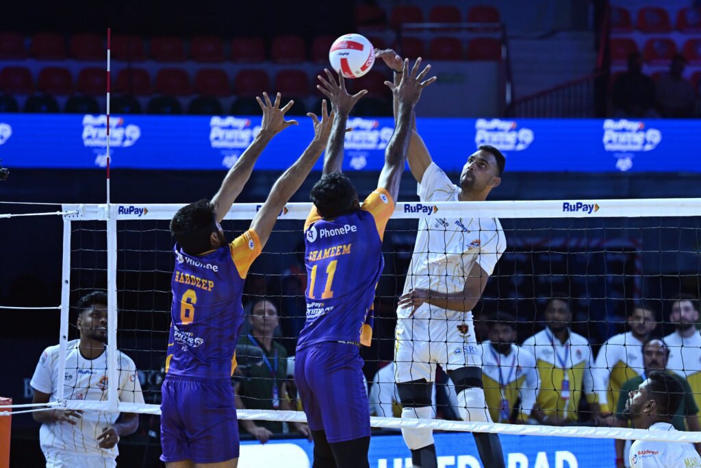 Ahmedabad Defenders Mumbai Meteors Prime Volleyball League