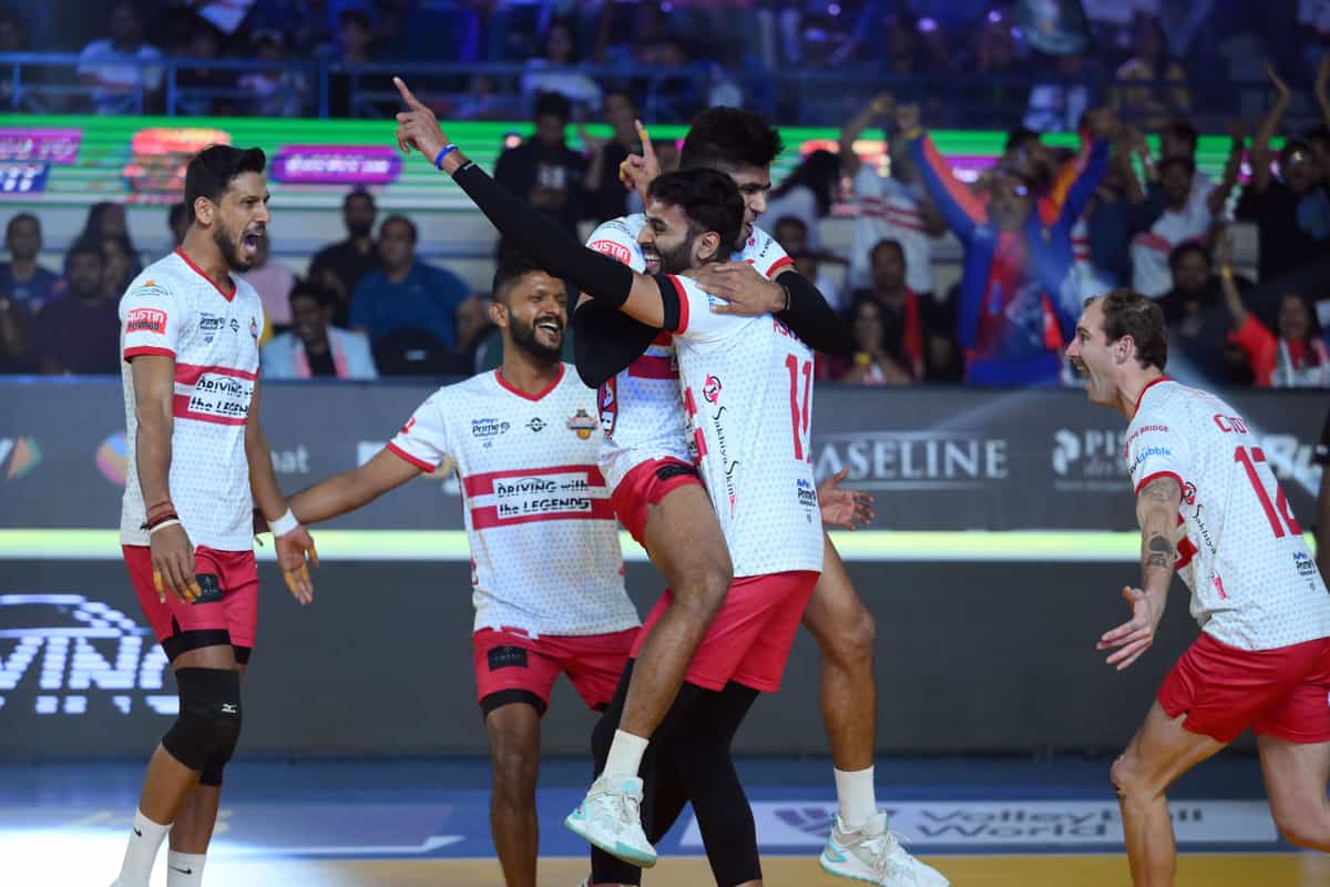 PVL 2023: Defending champions Kolkata Thunderbolts beat Bengaluru Torpedoes in tournament opener
