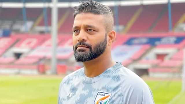 Delhi Court issues arrest warrant for former U-17 Women's coach Alex Ambrose