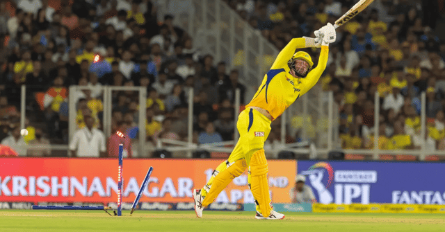 IPL 2023: GT vs CSK: Watch - Mohammed Shami Rattles Devon Conway's Stumps