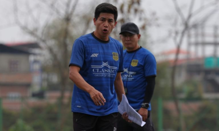 2023-03-indian-football-tri-nation-friendly-tournament-renedy-singh-interaction