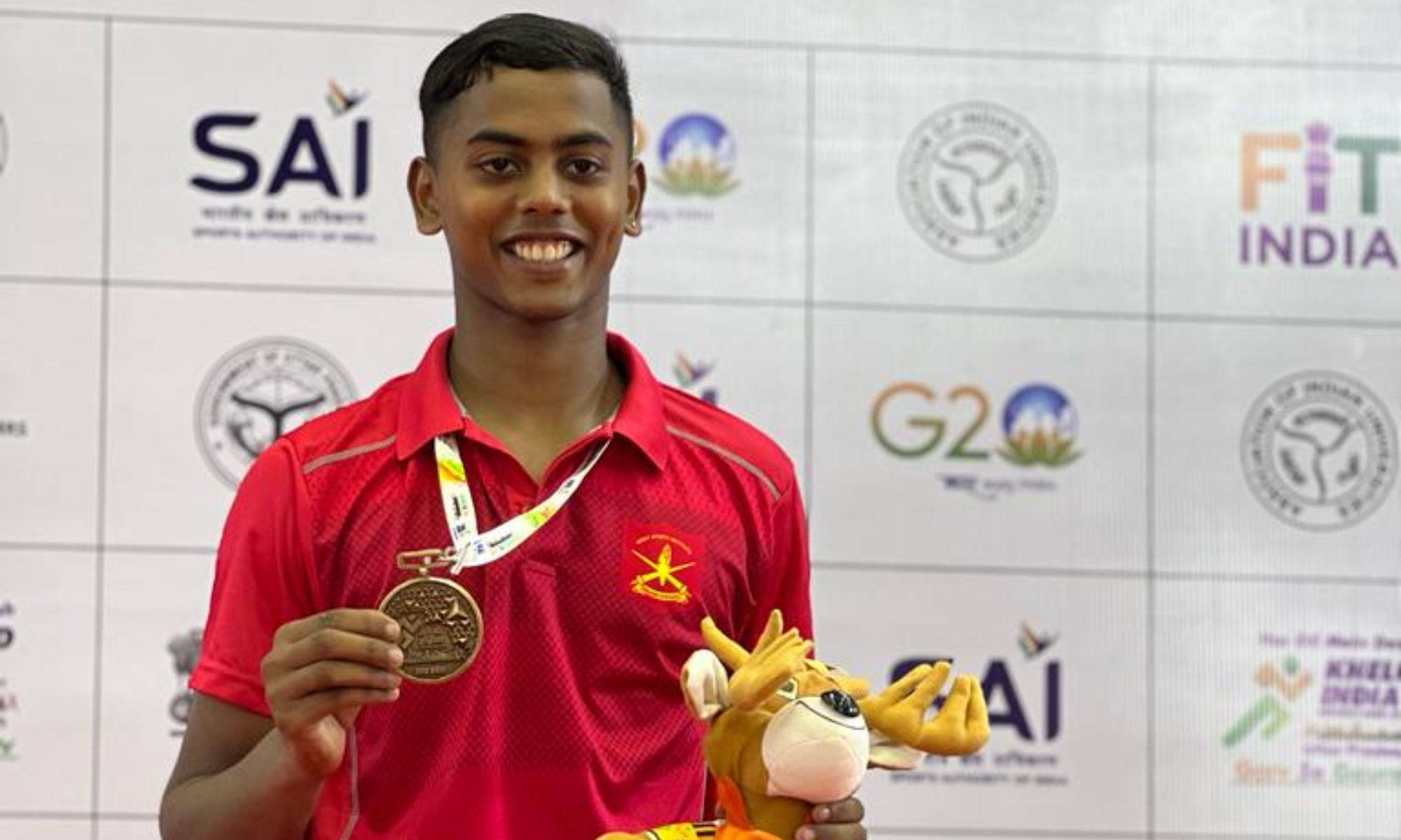 Meet Bebit Bright Hentry, Fencing champion in Tamil Nadu's football hub