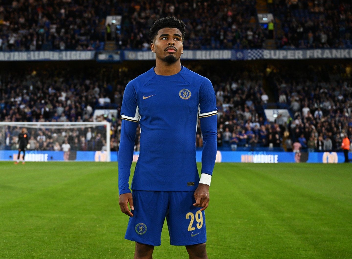 Chelsea could be forced to sell Ian Maatsen in January transfer window