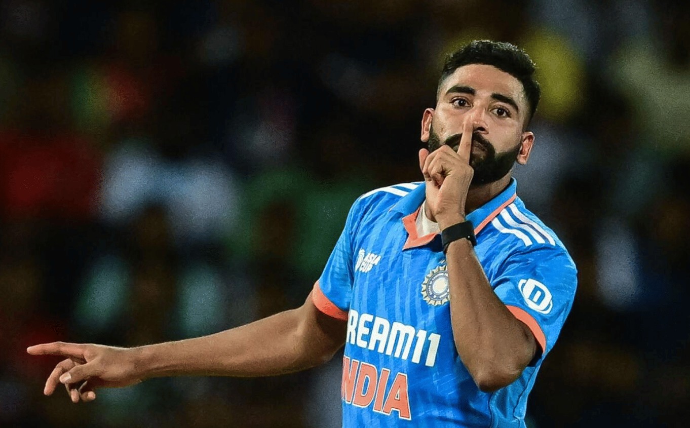 IND vs SL: Mohammed Siraj ने एशिया कप के फाइनल में बरपाया कहर, 16 गेंदों पर 5 विकेट लेकर श्रीलंकाई बल्लेबाजों को दिखाए तारे