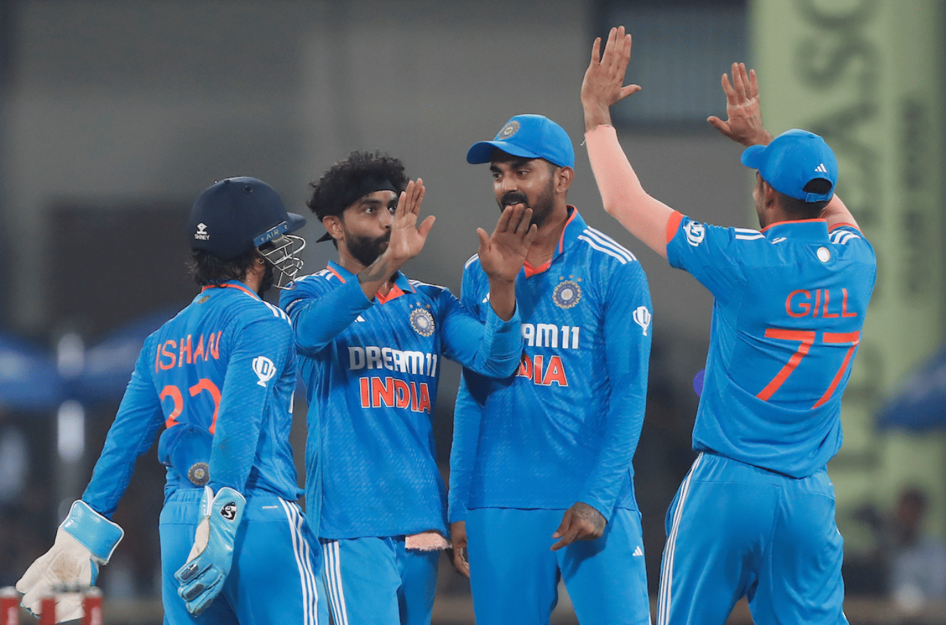 IND vs AUS: भारत ने 2-0 से किया वनडे सीरीज पर कब्जा, रविचंद्रन अश्विन की फिरकी के आगे पस्त हुए कंगारू बल्लेबाज