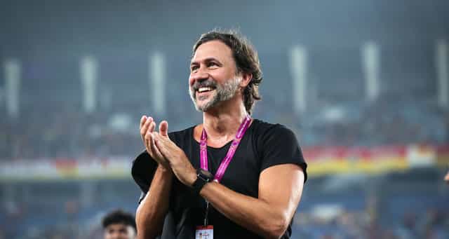 Carles Cuadrat provides update on Jordan Elsey's replacement