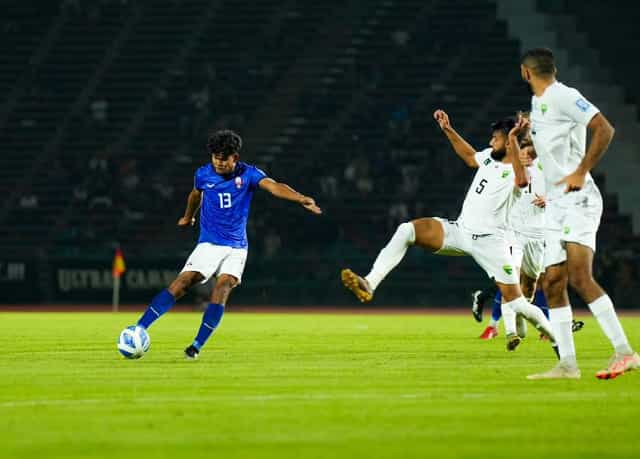 Stephen Constantine's Pakistan share spoils with Cambodia in World Cup Qualifiers
