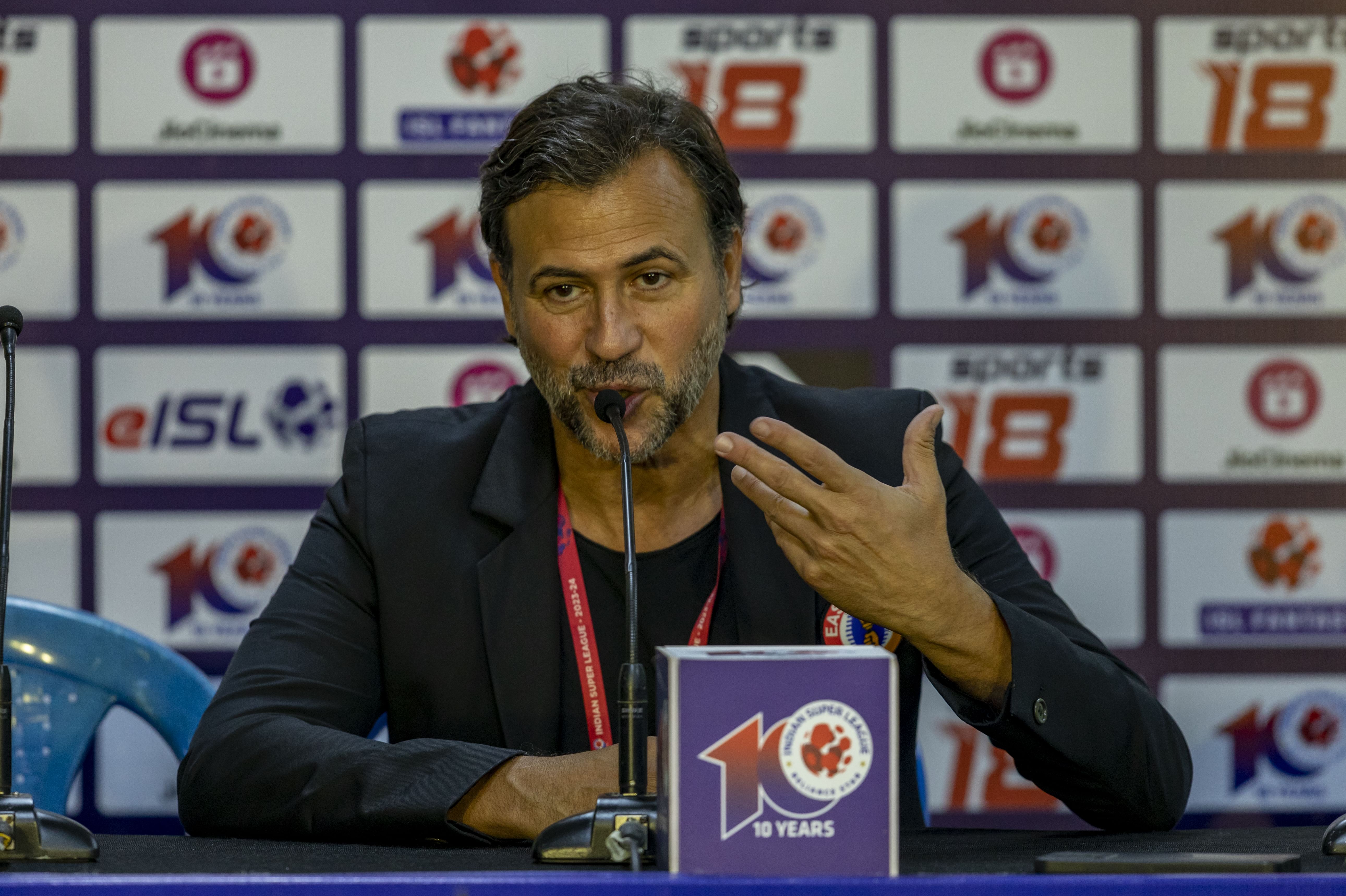 2023-12-indian-football-isl-east-bengal-vs-punjab-fc-post-match-pc-carles-cuadrat