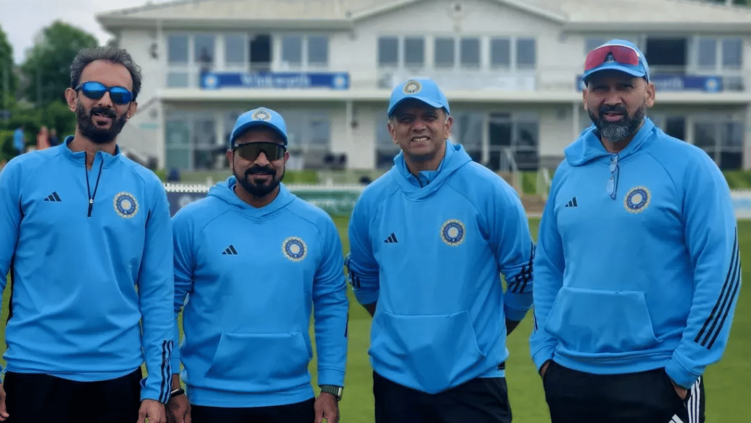 Rahul Dravid बने रहेंगे टीम इंडिया के हेड कोच, BCCI ने स्पोर्ट स्टाफ का कॉन्ट्रैक्ट भी बढ़ाया