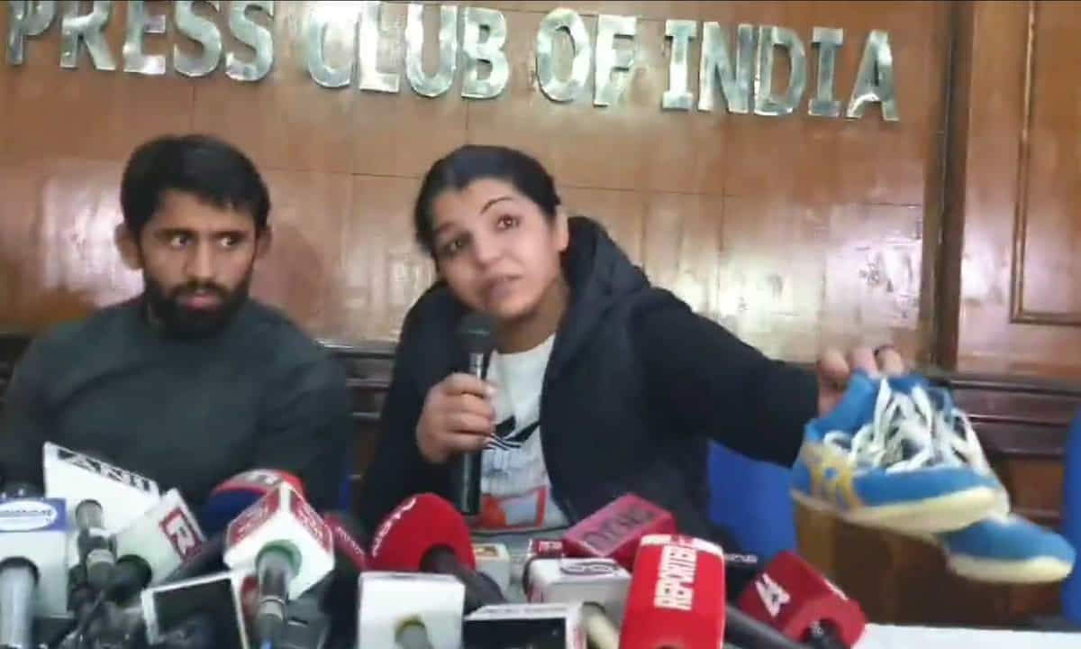 Sakshi Malik quits wrestling after Brij Bhushan's aide Sanjay Singh becomes WFI president