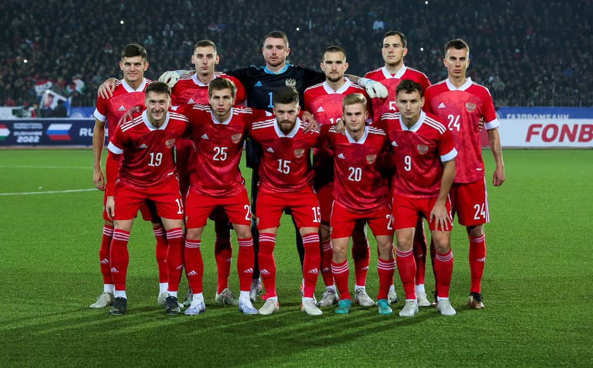 Russian FA choose to stay with UEFA despite ban; vote against move to AFC