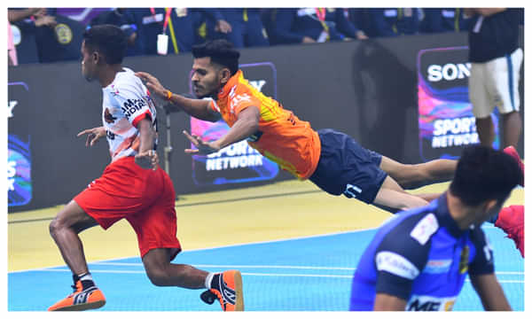 Ultimate Kho Kho 2023: Chennai Quick Guns maintain unbeaten streak, Gujarat Giants held Mumbai Khiladis