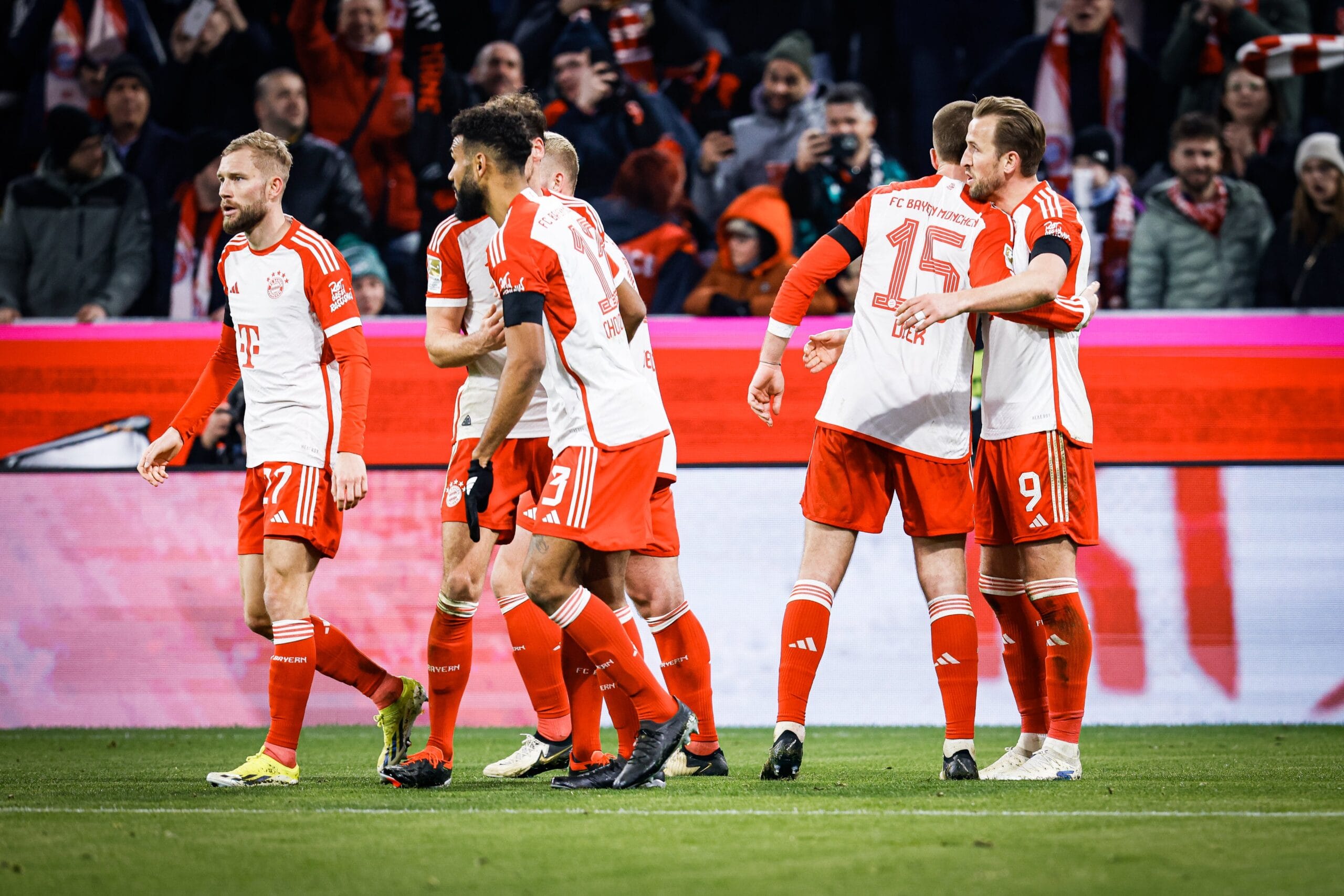 Bayern return to winning ways with win over RB Leipzig; Harry Kane scores brace