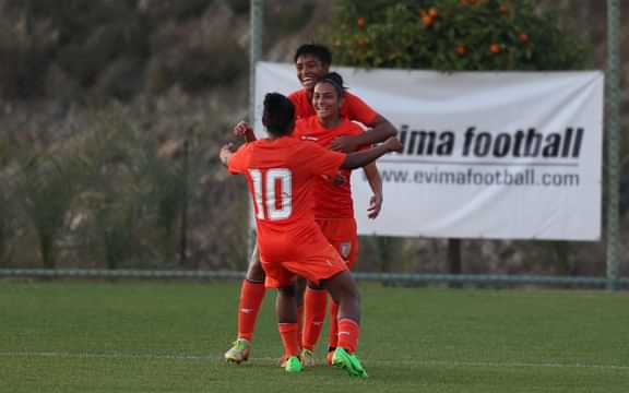 India beat Hong Kong, edge closer to Turkish Women's Cup title