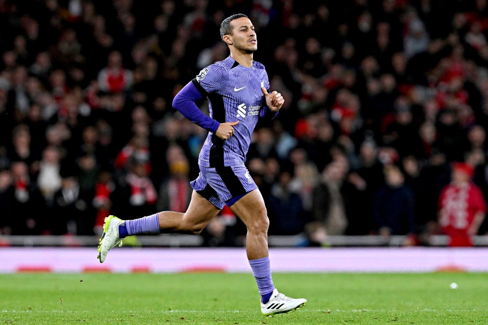 Thiago Alcantara picks up muscle injury after cameo against Arsenal