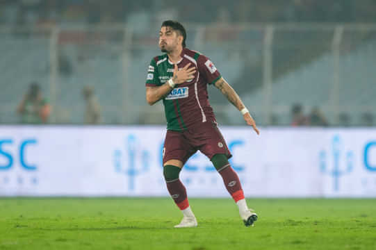 Dimitri Petratos extends contract with Mohun Bagan