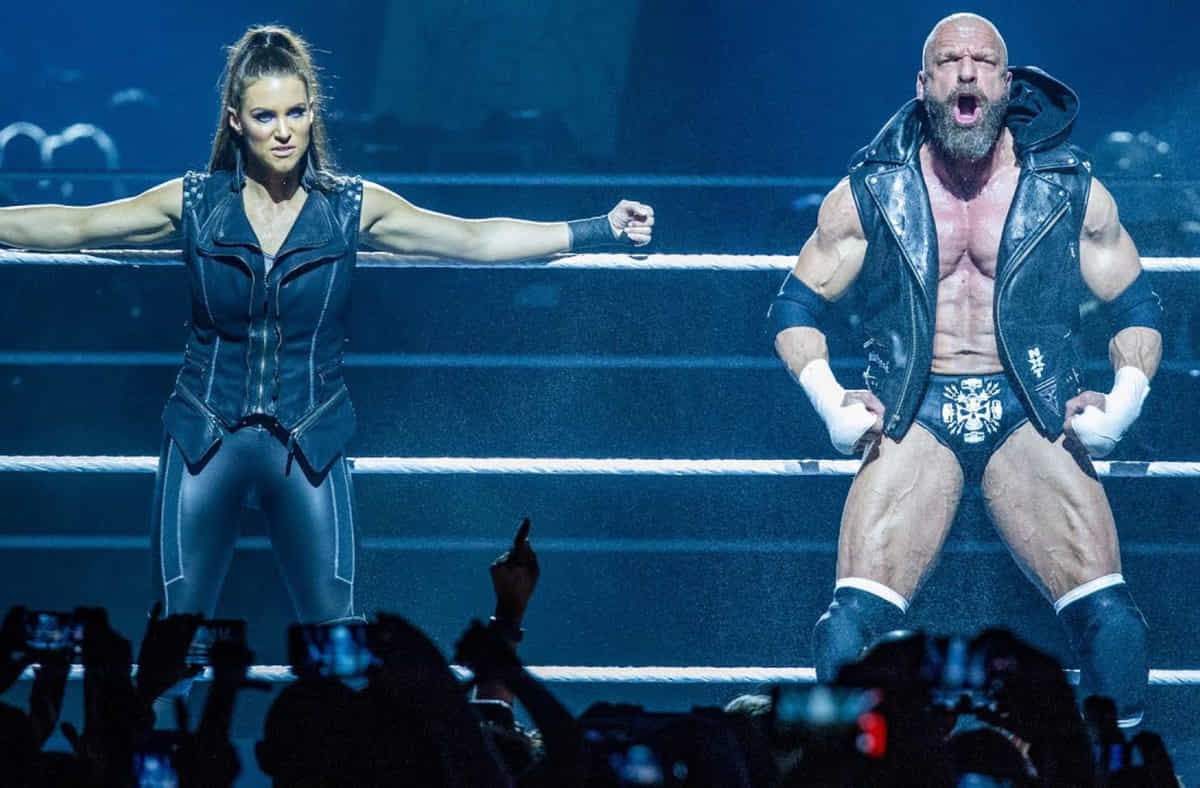 Top 10 best know real-life couples of WWE