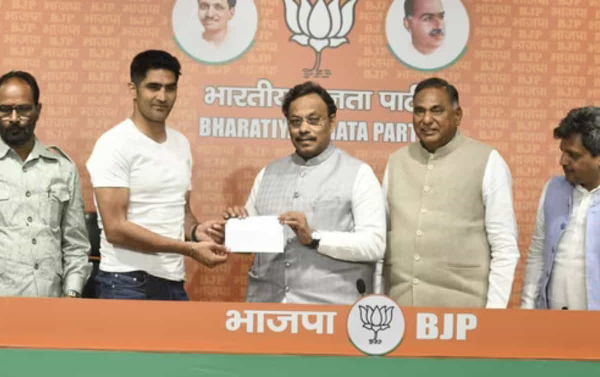 Olympic medalist Vijender Singh joins BJP ahead of Lok Sabha elections