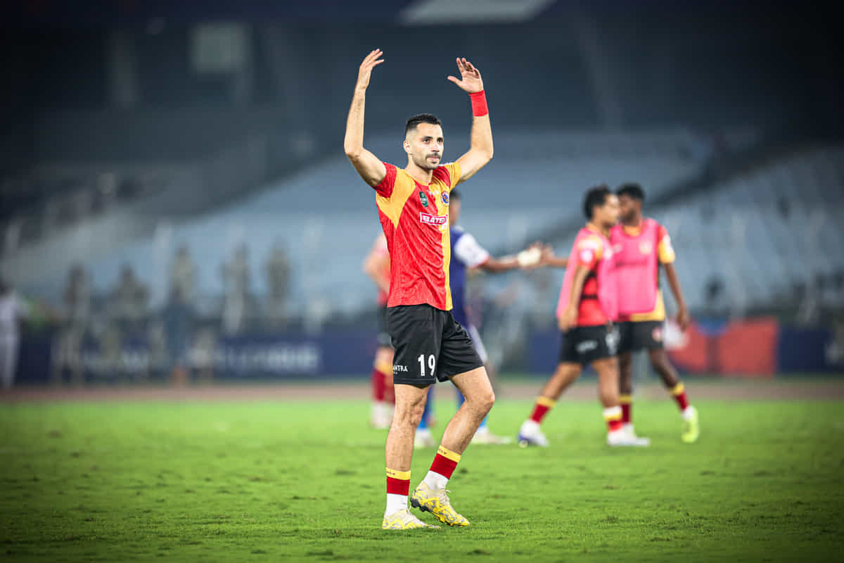 Hijazi Maher extends contract with East Bengal