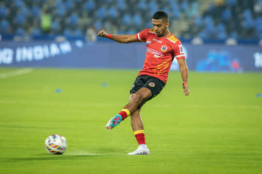 East Bengal bid farewell to Mandar Rao Dessai, Victor Vazquez and three other players