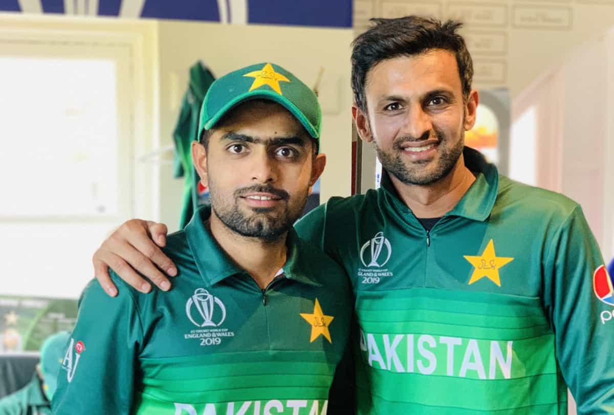 "He should stay away from leadership" Shoaib Malik on Babar Azam's captaincy struggles in international cricket