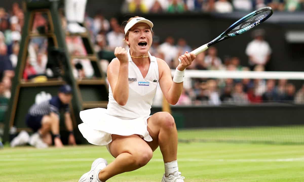 Who is Lulu Sun, who defeated Emma Raducanu in Round 4 at 2024 Wimbledon?