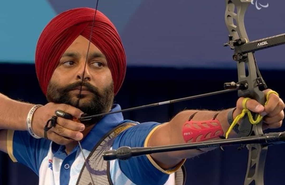 'His arrow has hit GOLD,' Twitterati reacts as Harvinder Singh bags India's first gold in para-archery