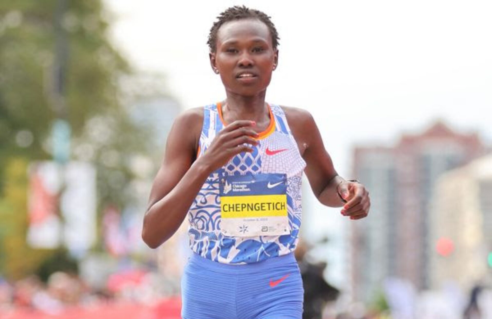 Kenya's Ruth Chepngetich sets new world record at Chicago Marathon