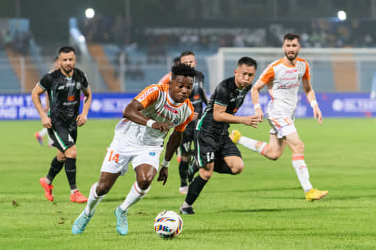 ISL 2024-25: Kerala Blasters rally to comeback victory over Mohammedan SC